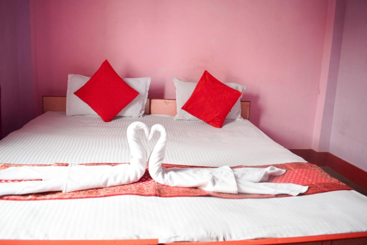 Family Guest House Waranasi Zewnętrze zdjęcie