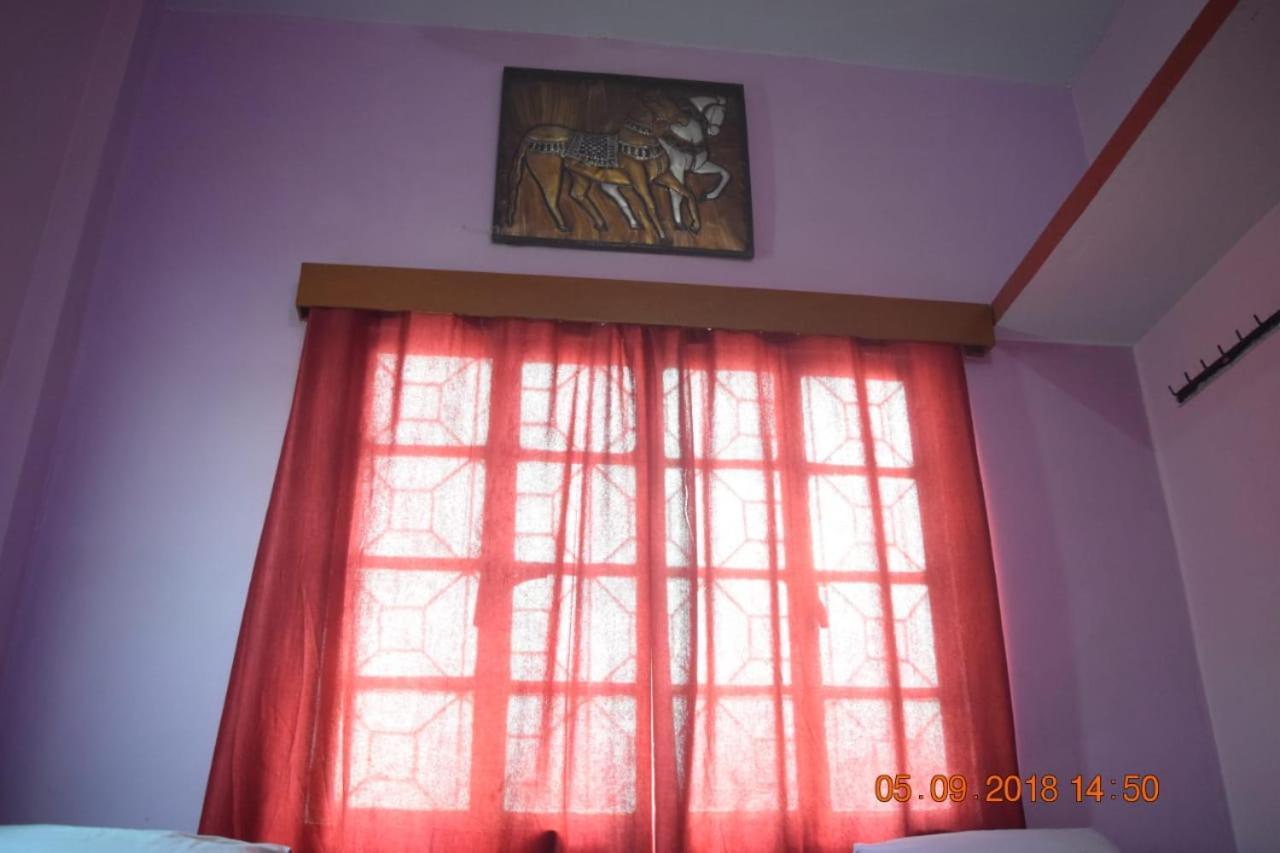 Family Guest House Waranasi Zewnętrze zdjęcie