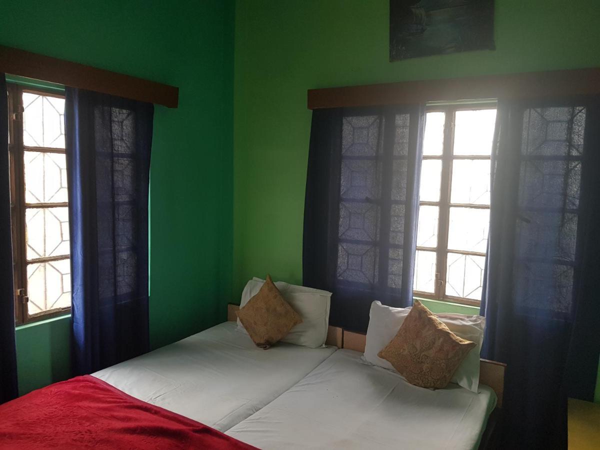 Family Guest House Waranasi Zewnętrze zdjęcie